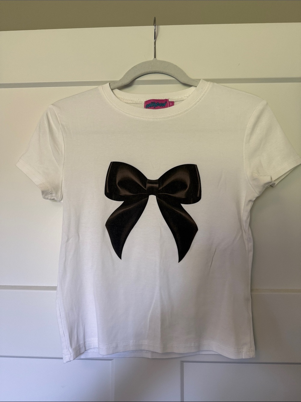 Edikted White Short Sleeve Tee with Black Bow Graphic